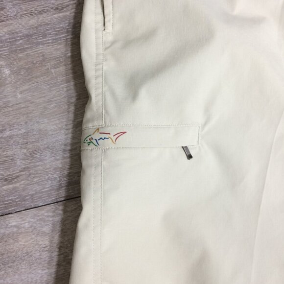 Greg Norman Mens Golf Shorts Lightweight Zipper Pocket Stretch Beige Size 40 - Picture 4 of 4
